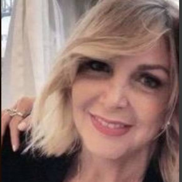 Meet your Posher, Karen - Picture 1 of 1